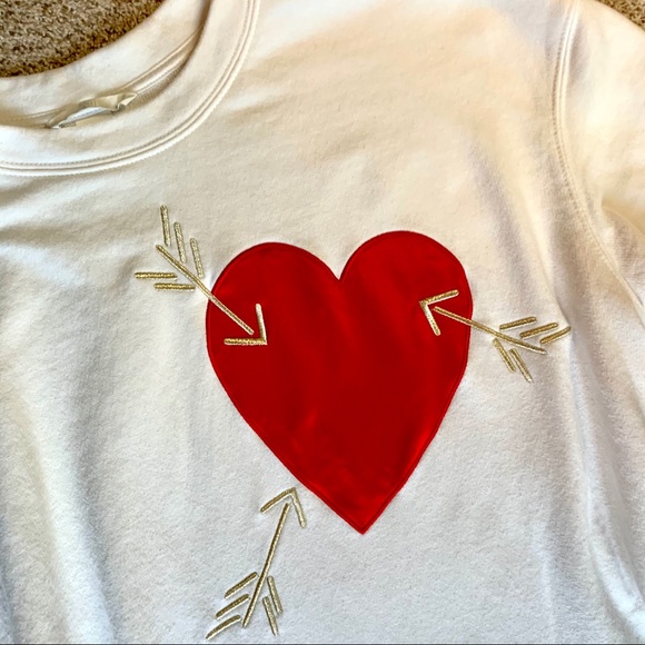 H&M Valentine Heart White Crewneck Sweatshirt - Picture 2 of 3